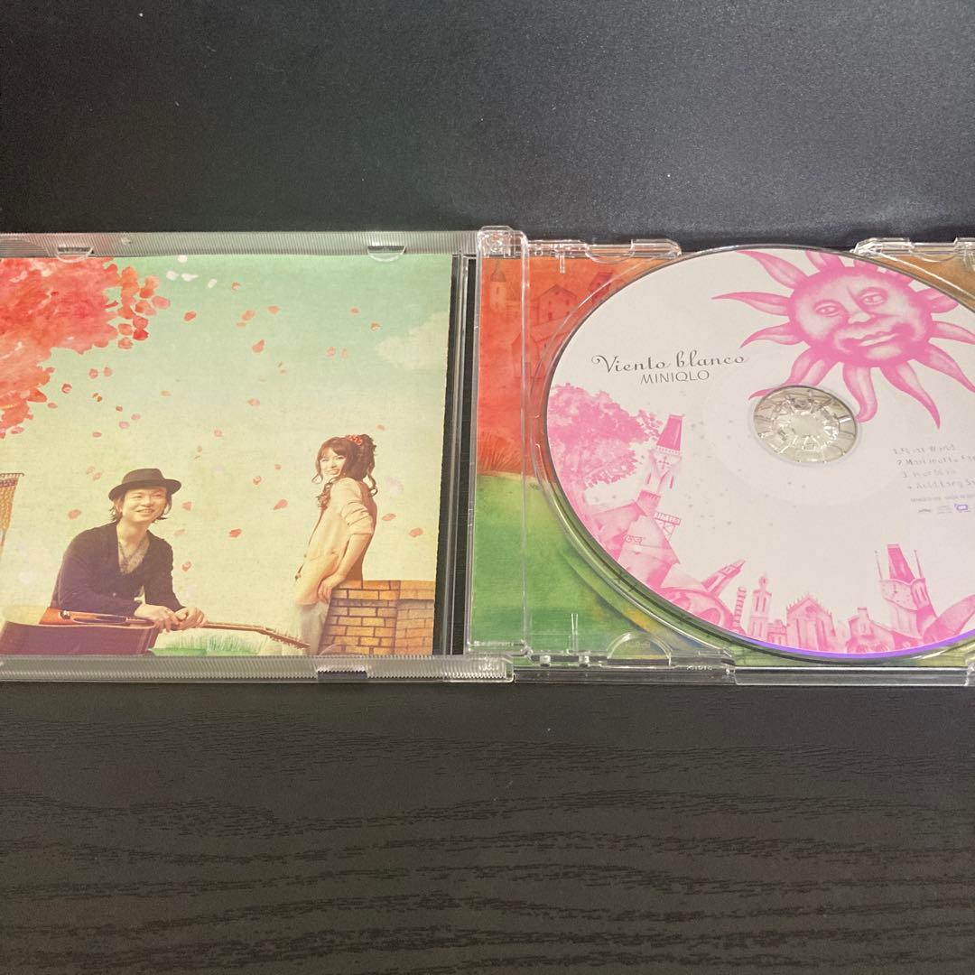 MINIQLO / Viento Blanco ガーネットクロウ