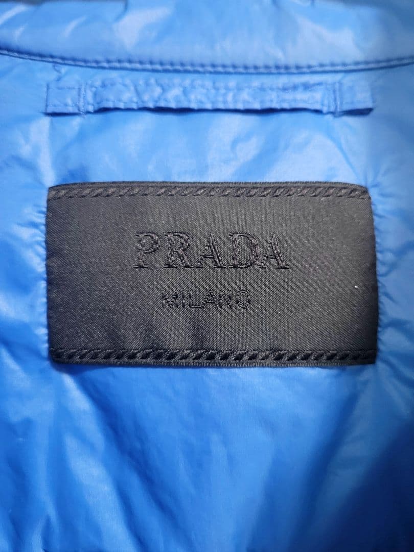 PRADA ロゴプレート 三角プレート ジップ ダウンベスト 44