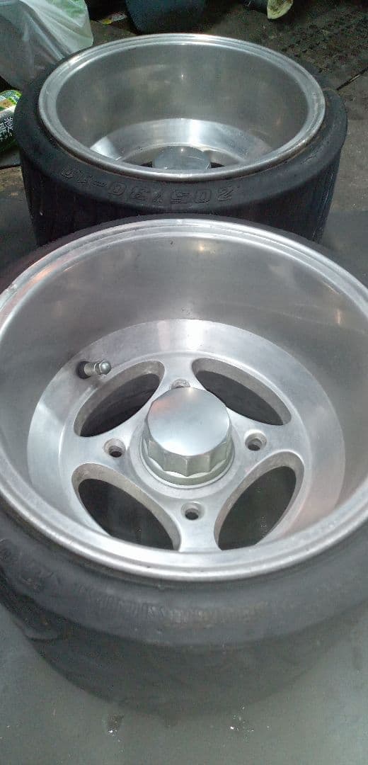 バギー、ジャイロ10インチアルミ、タイヤセット