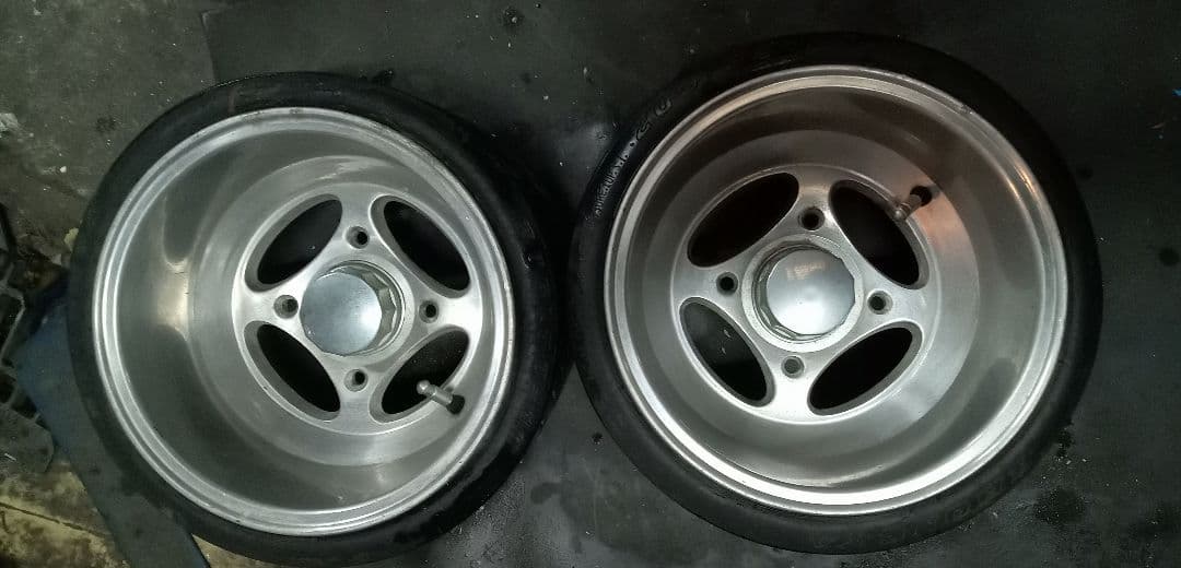 バギー、ジャイロ10インチアルミ、タイヤセット