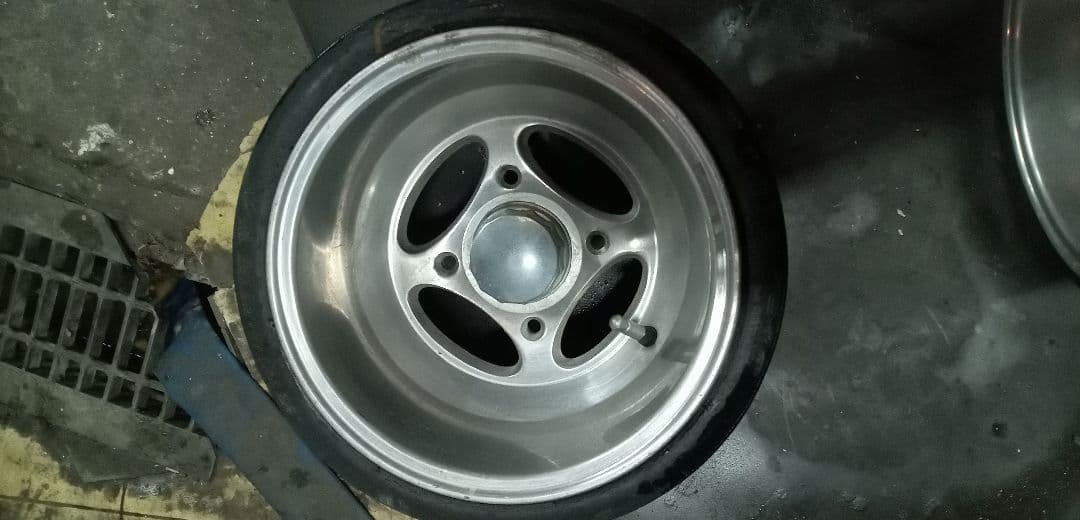 バギー、ジャイロ10インチアルミ、タイヤセット