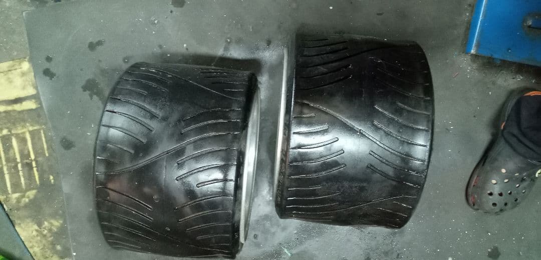 バギー、ジャイロ10インチアルミ、タイヤセット