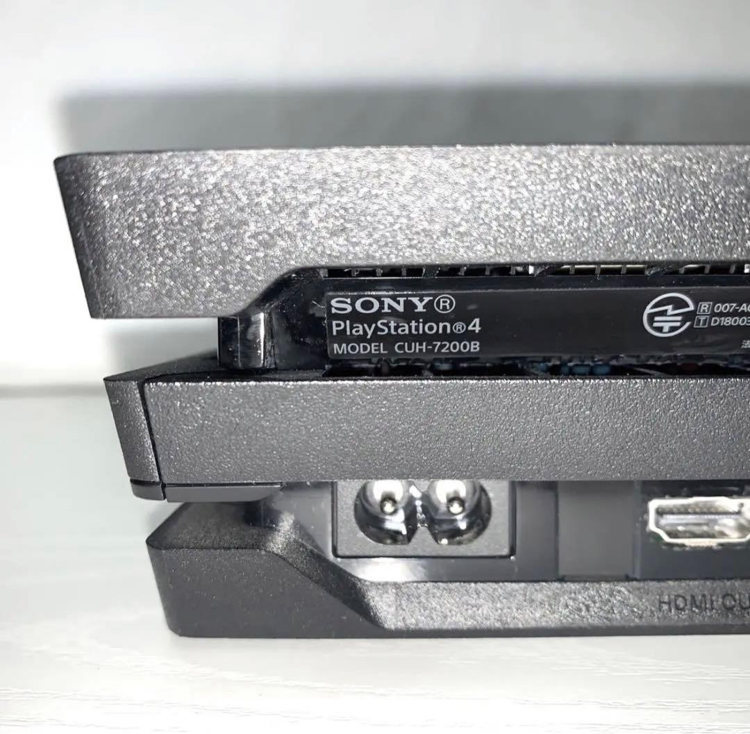 PlayStation4 pro 1TB本体 CUH-7200B B01