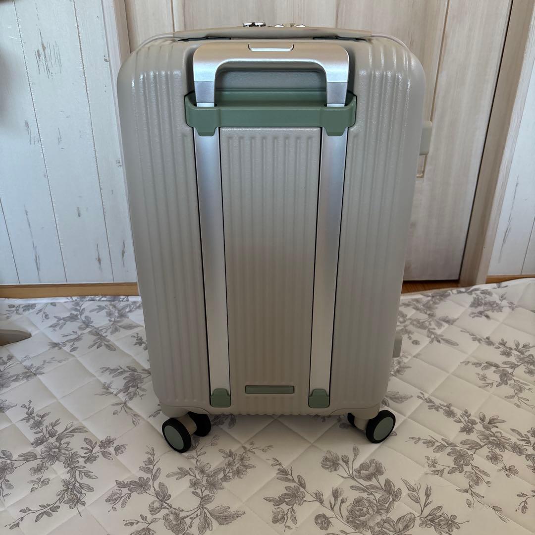 innovator キャリーケース38ℓ