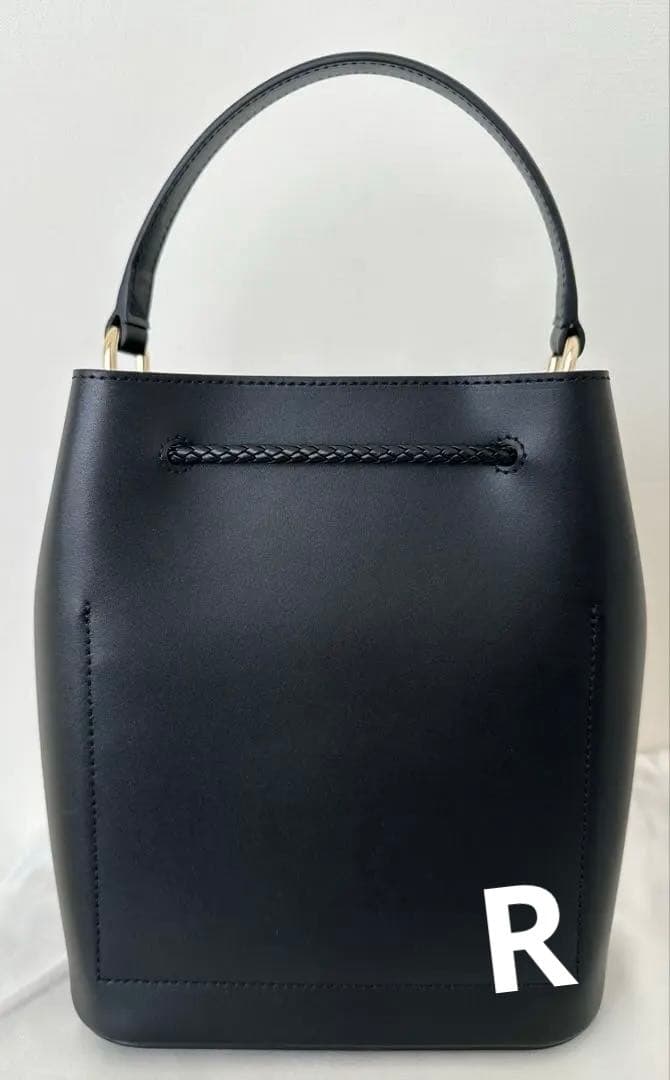 m*r様 FURLA フルラ　レザー バケットショルダーバッグ　巾着