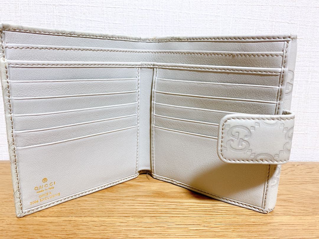 Gucci 財布　二つ折り　未使用　ホワイト　GGシマ