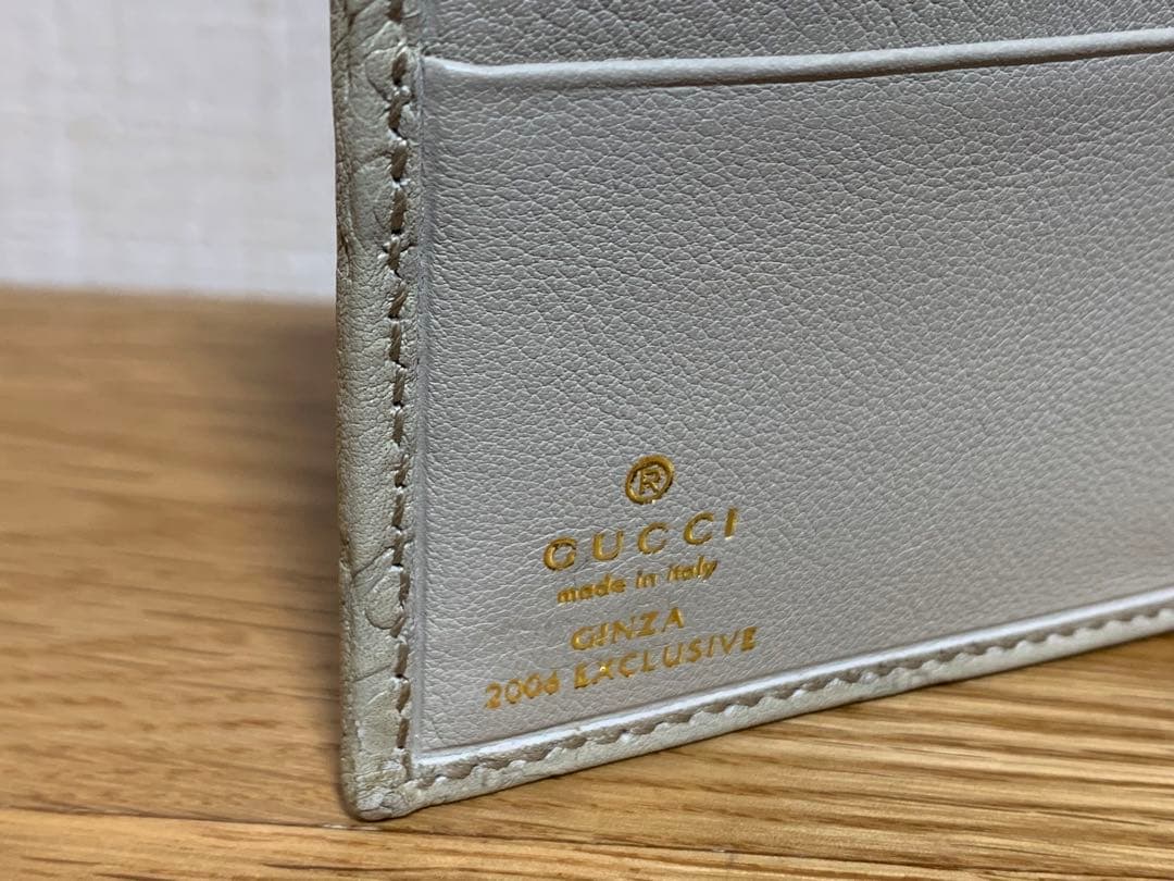 Gucci 財布　二つ折り　未使用　ホワイト　GGシマ