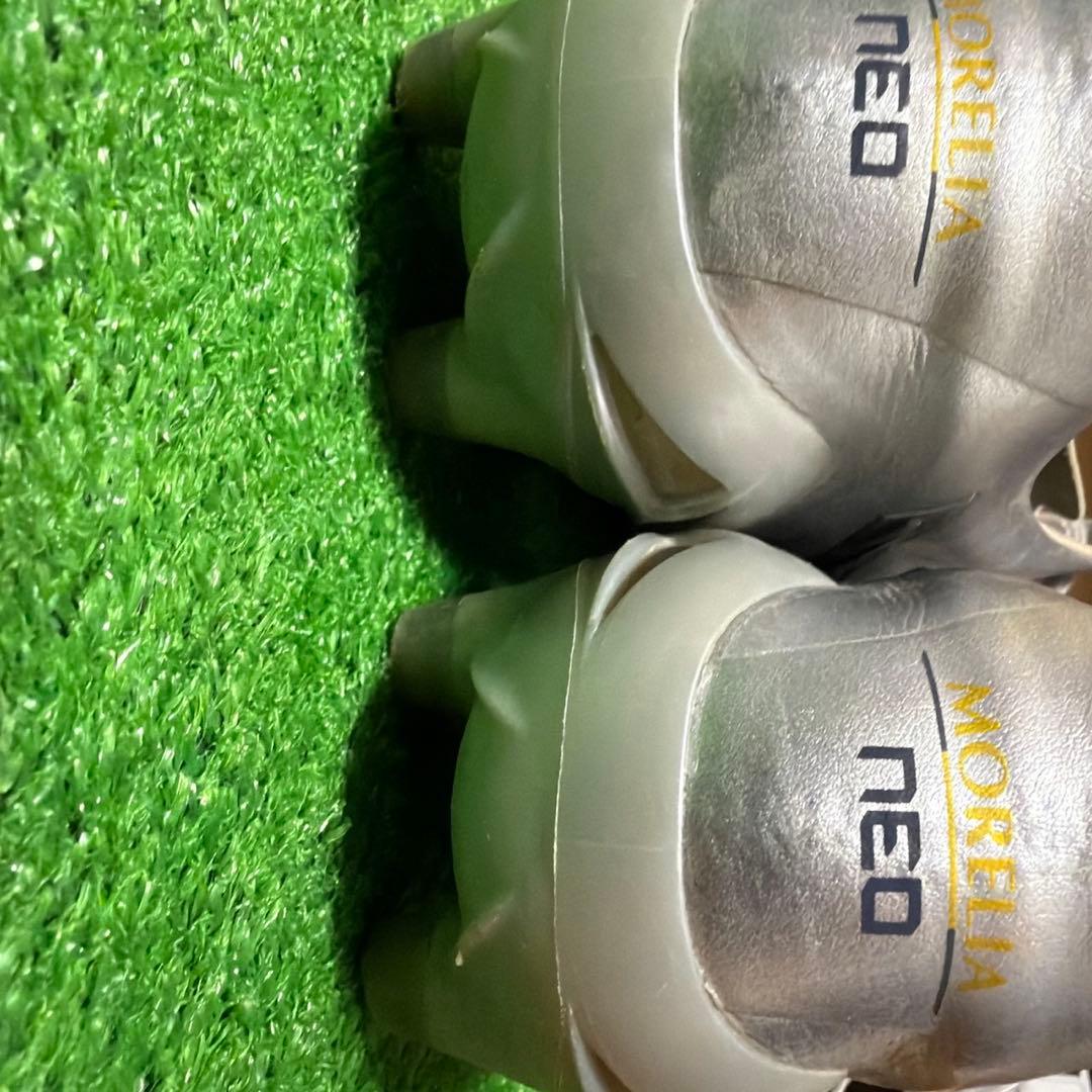 Mizuno Morelia Neo4プラチナム　シルバーパック