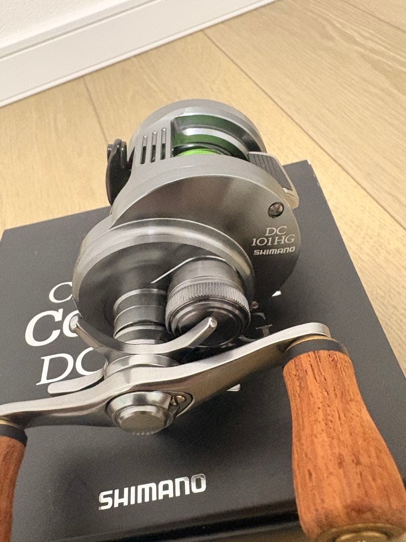 リール SHIMANO CALCUTTA CONQUEST DC 101HG
