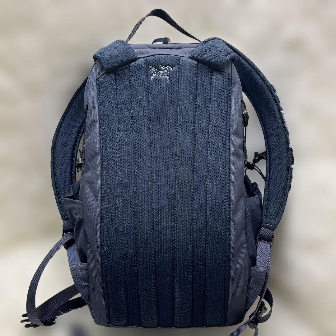 美品　アークテリクス　マンティス26 ブラックサファイア　国内正規品