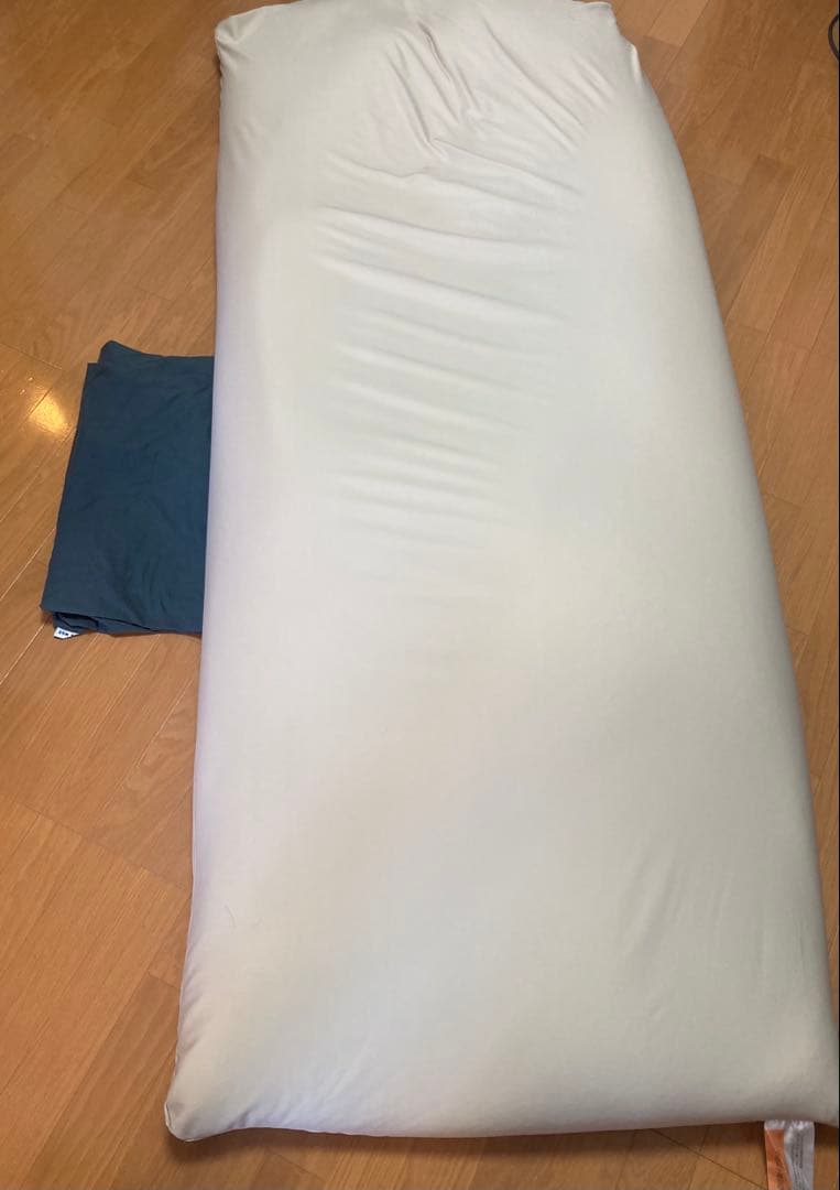 Yogibo Max グレー クッション（カバーはBEANSです）