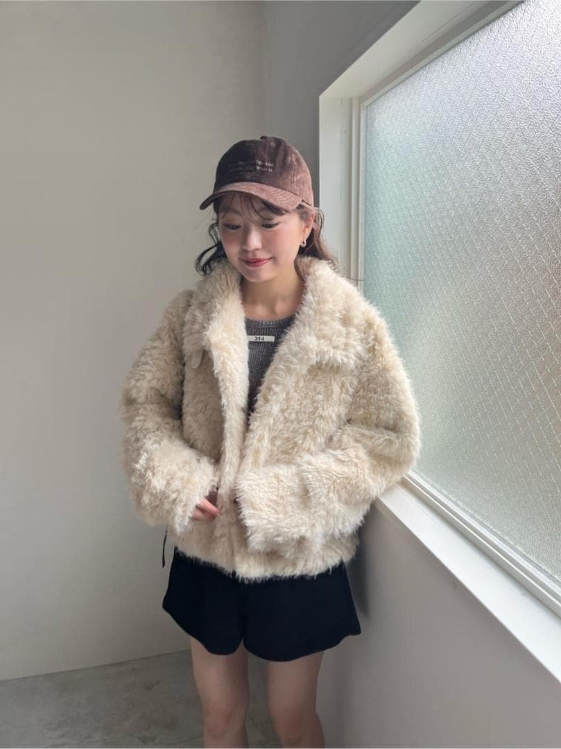 即日発送 入手困難 新品 Kastane カールミドルファーコート アイボリー