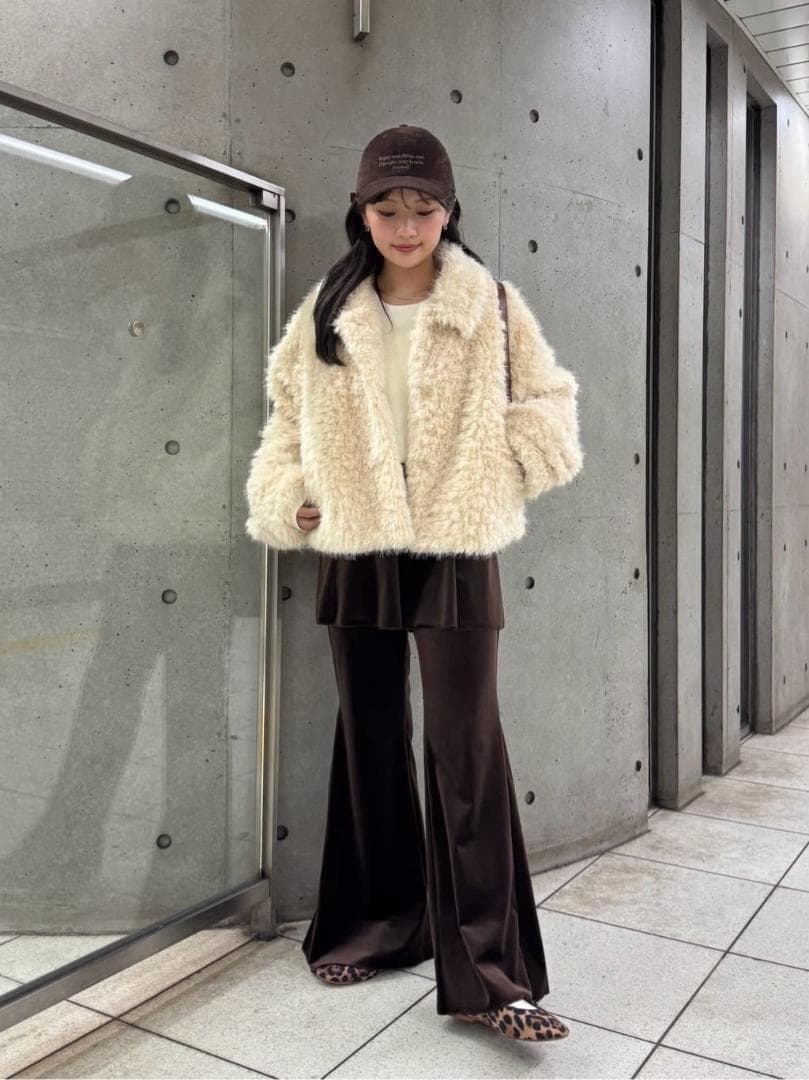 即日発送 入手困難 新品 Kastane カールミドルファーコート アイボリー