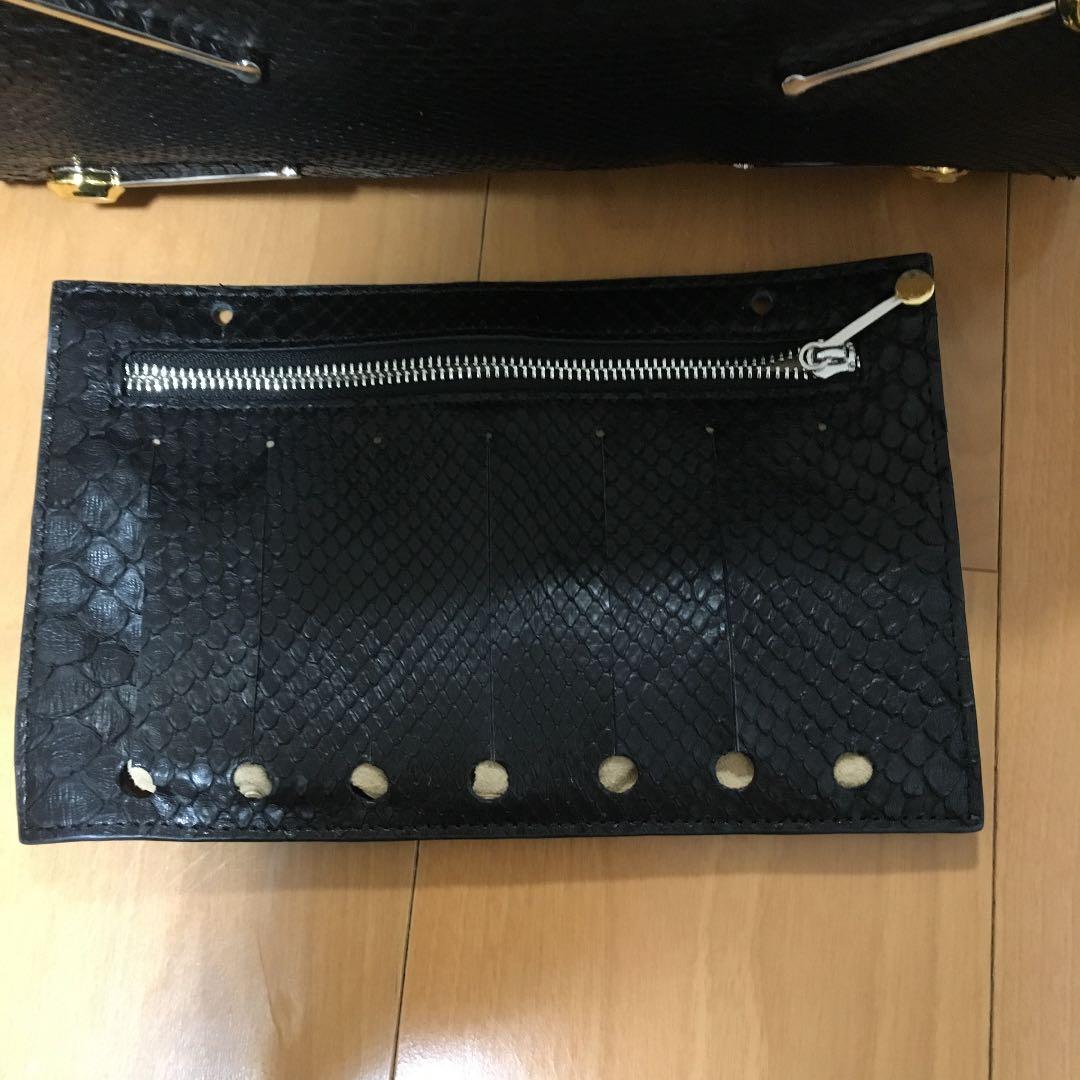 パピヨネ　黒　パイソン　ショルダー付き