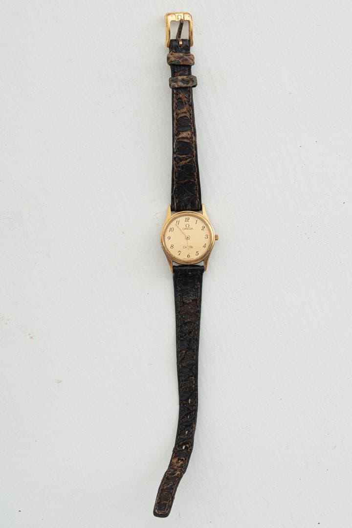 OMEGA オメガ Deville ゴールド レディース 腕時計