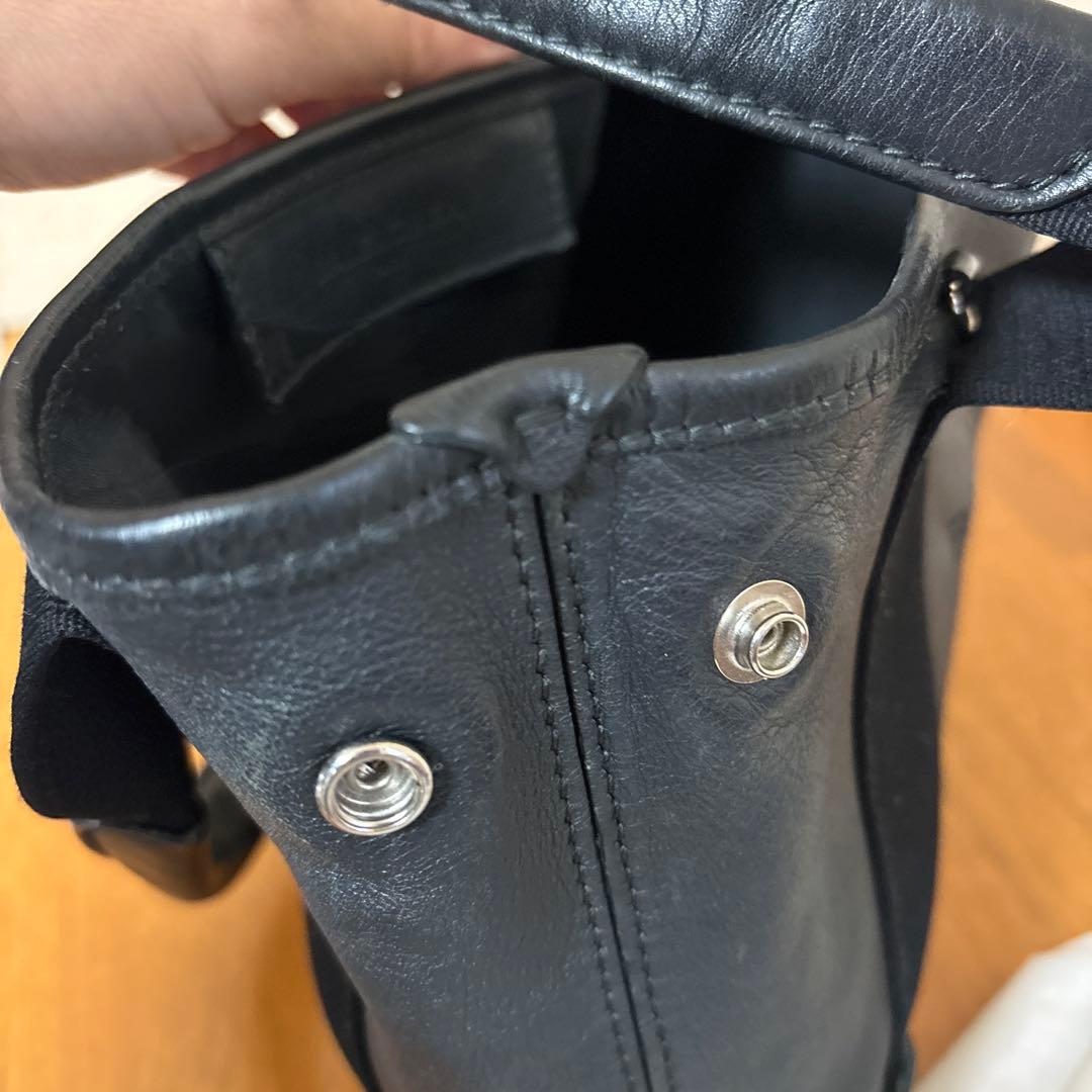 バレンシアガ　ネイビーカバスxs 2wayショルダー　レザー　パンチング