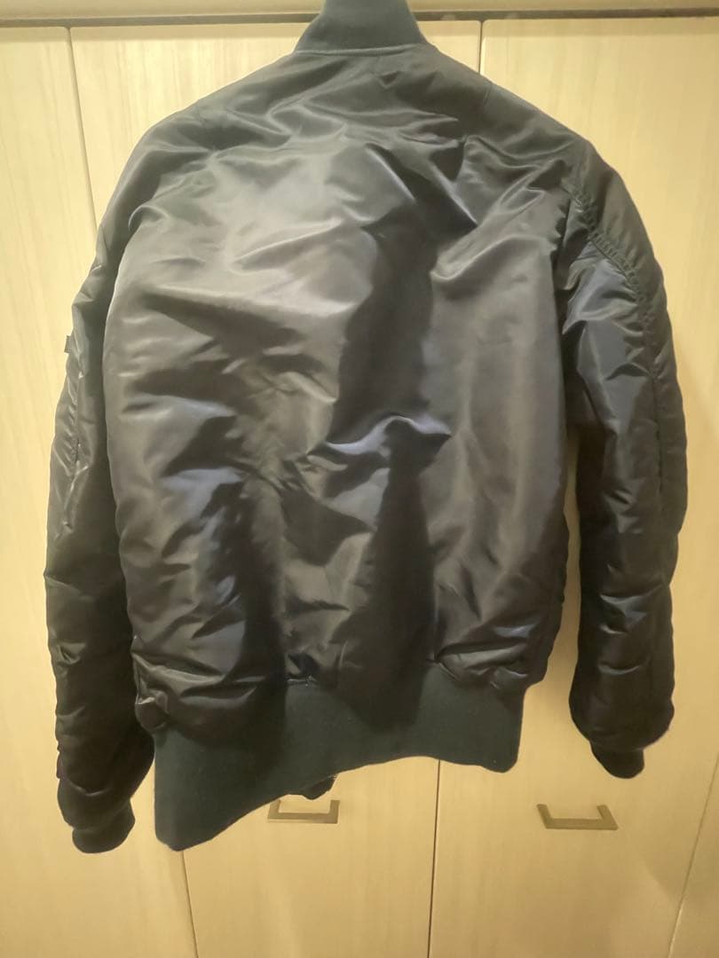 ALPHA MA-1フライトジャケットLサイ ズ　ネイビー