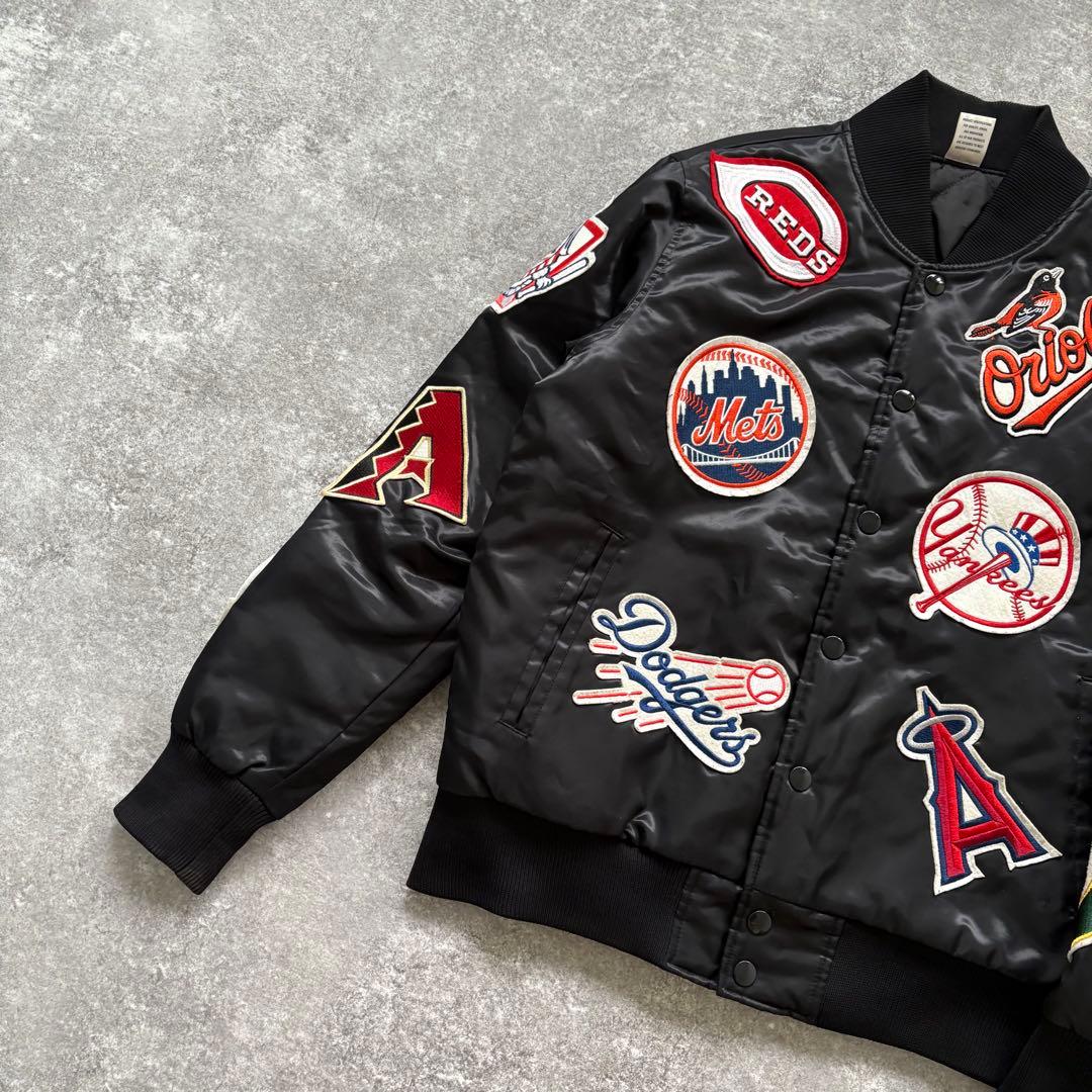 【Majestic】マジェスティック ワッペン総柄 スタジャン キルティング 黒