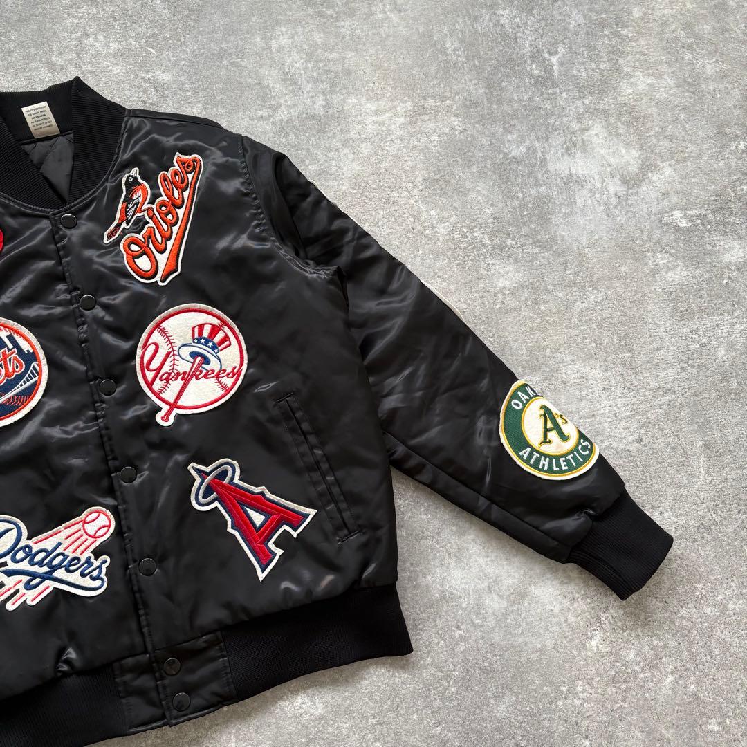 【Majestic】マジェスティック ワッペン総柄 スタジャン キルティング 黒