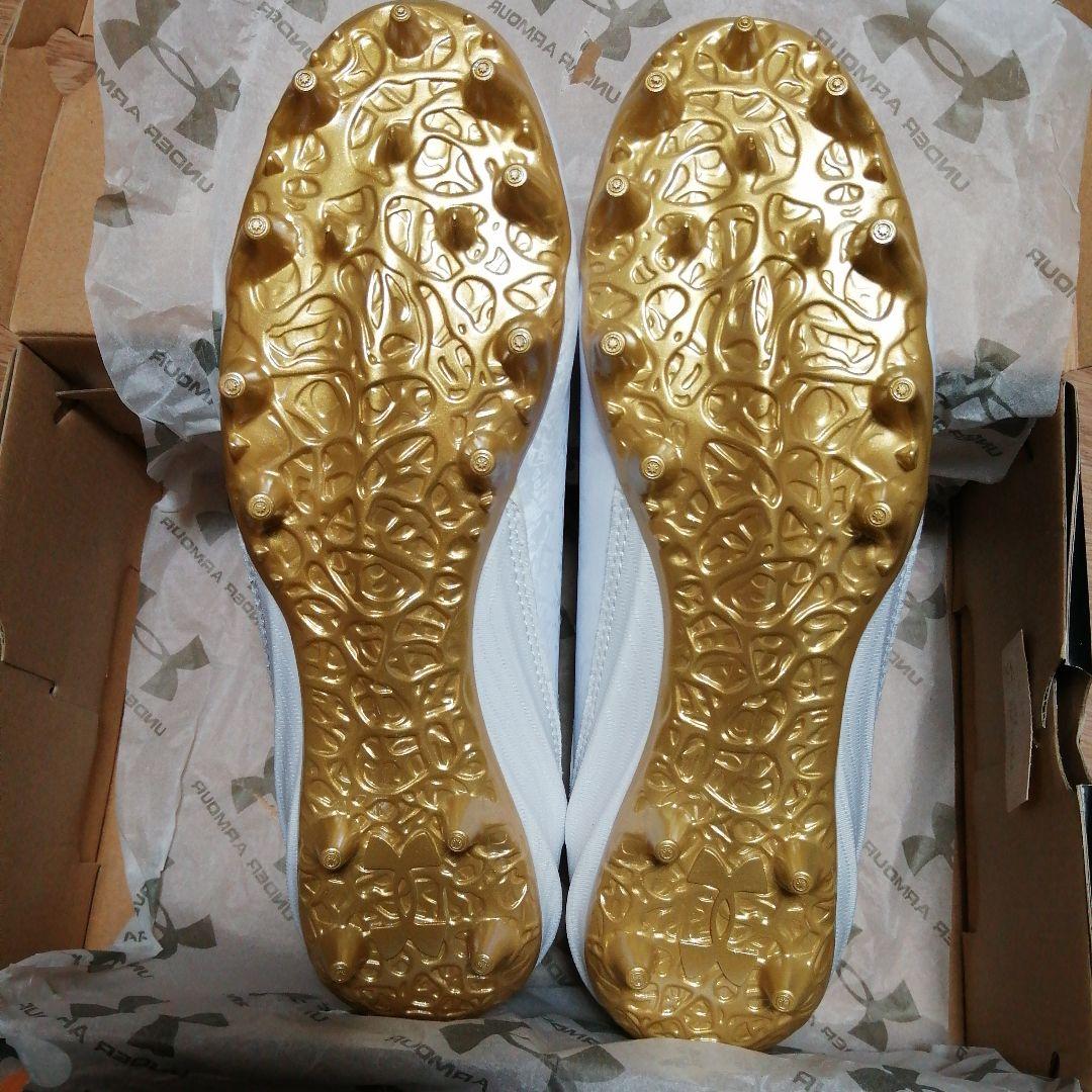 アンダーアーマー　メンズ新品 フットボールシューズ