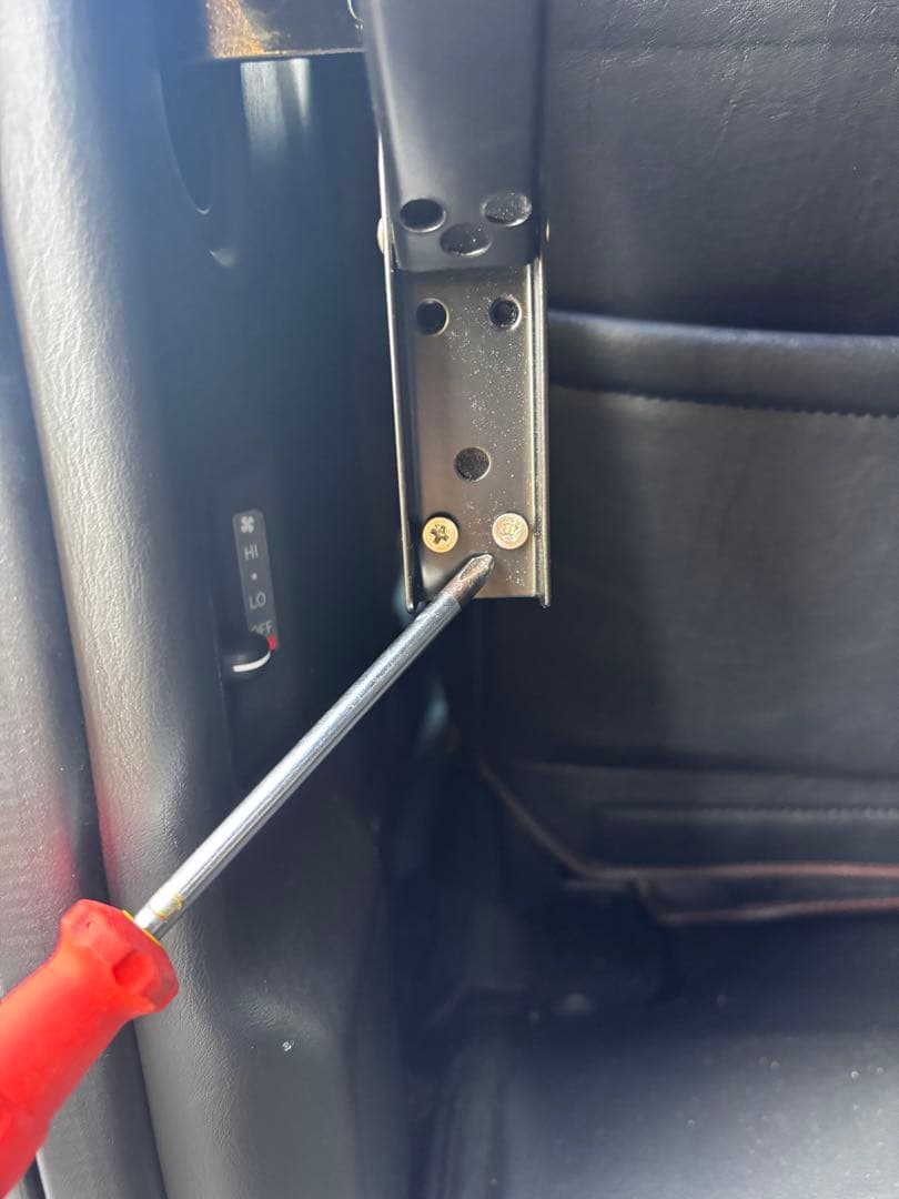 HASE・ERIさん用 ハイエース　折り畳みテーブル金具