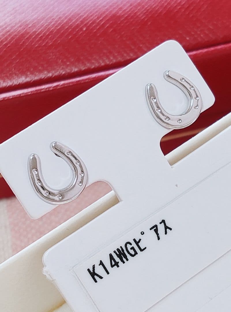 新作 未使用品 k14WG ピアス