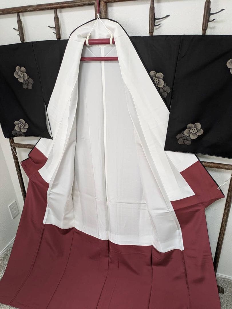 ケ*コ様 【新品】証紙付き　本場大島紬 黒 純泥染め　飛び柄　171cm カタス