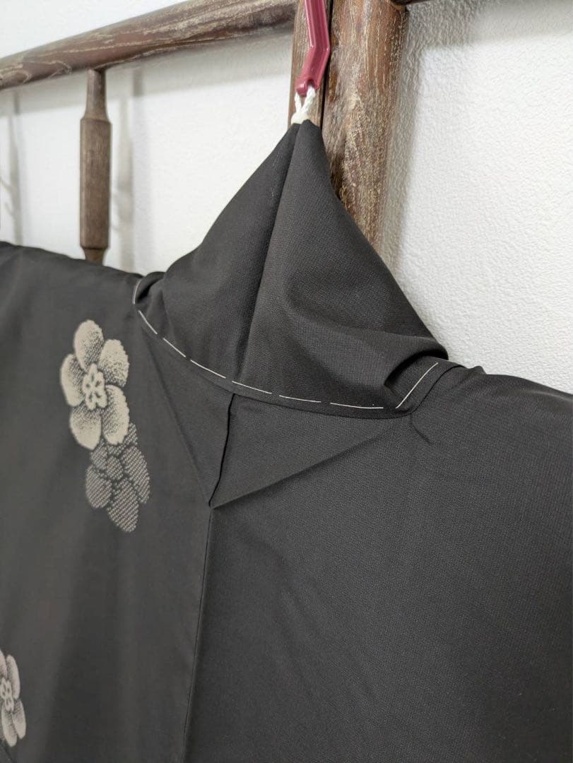 ケ*コ様 【新品】証紙付き　本場大島紬 黒 純泥染め　飛び柄　171cm カタス