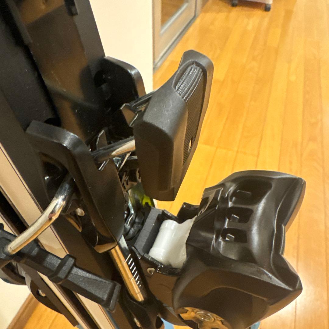 WCR e-GS Rebel2024 181cm R25 HEADスキー板