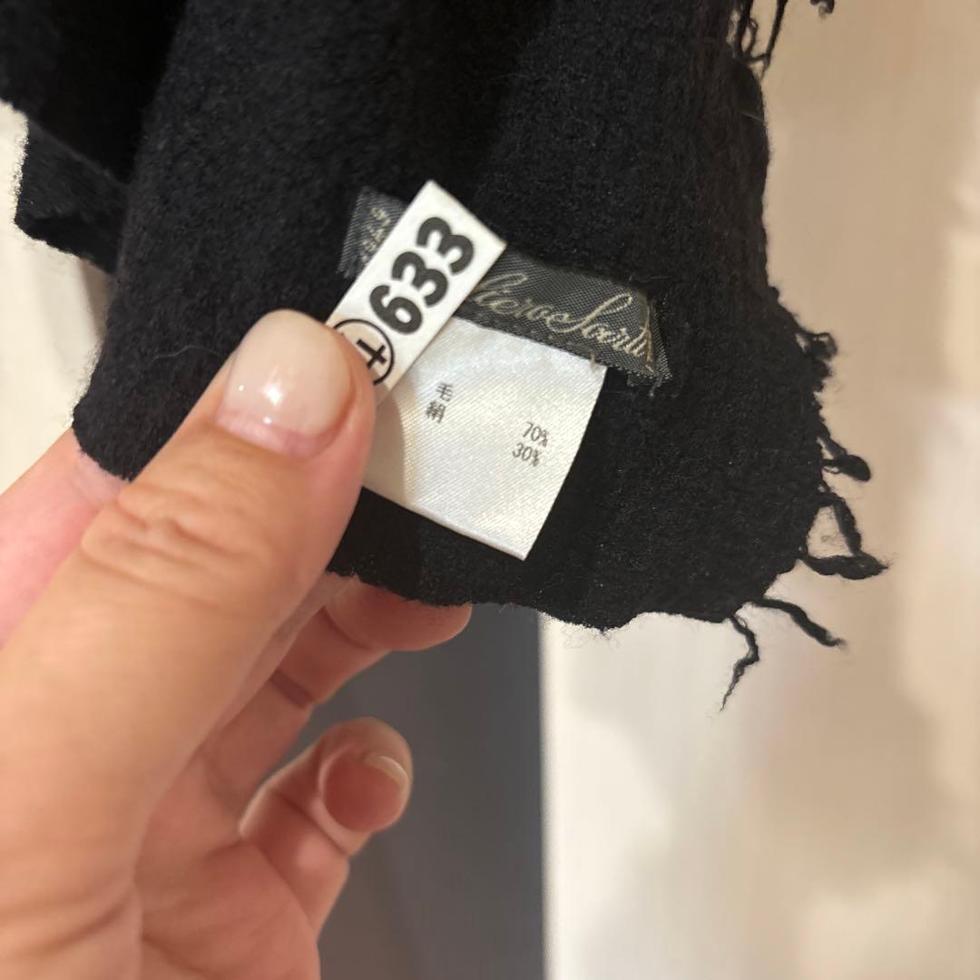 ファリエロサルティ　黒　ロングマフラー