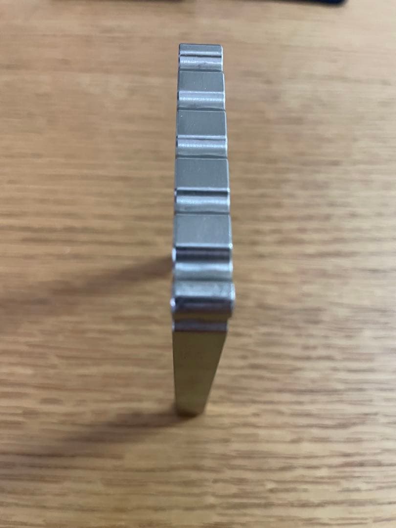 Decadent Minimalist Titanium カードケース USA製