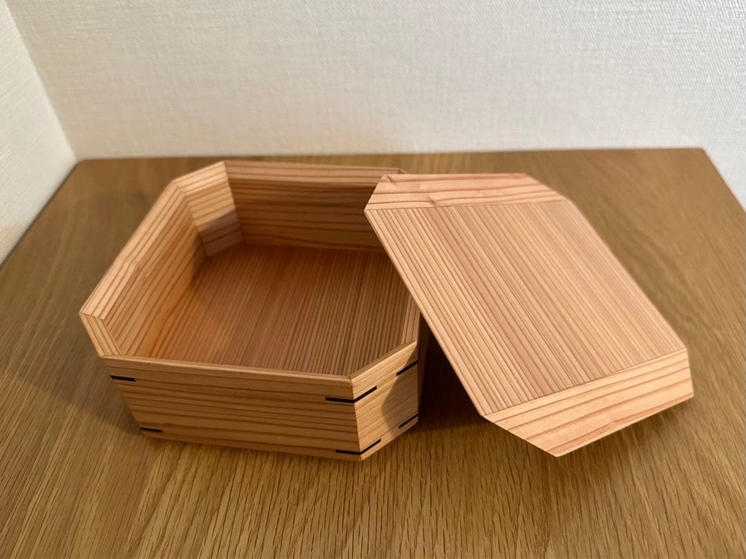 DOUBLE=DOUBLE FURNITURE 酒井航 杉隅切弁当箱 M