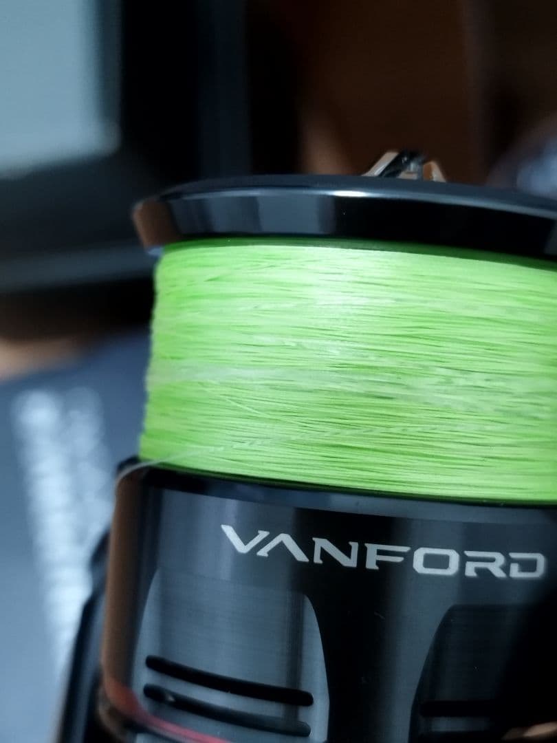 SHIMANO 超美品 24 VANFORD C3000SDH スピニングリール