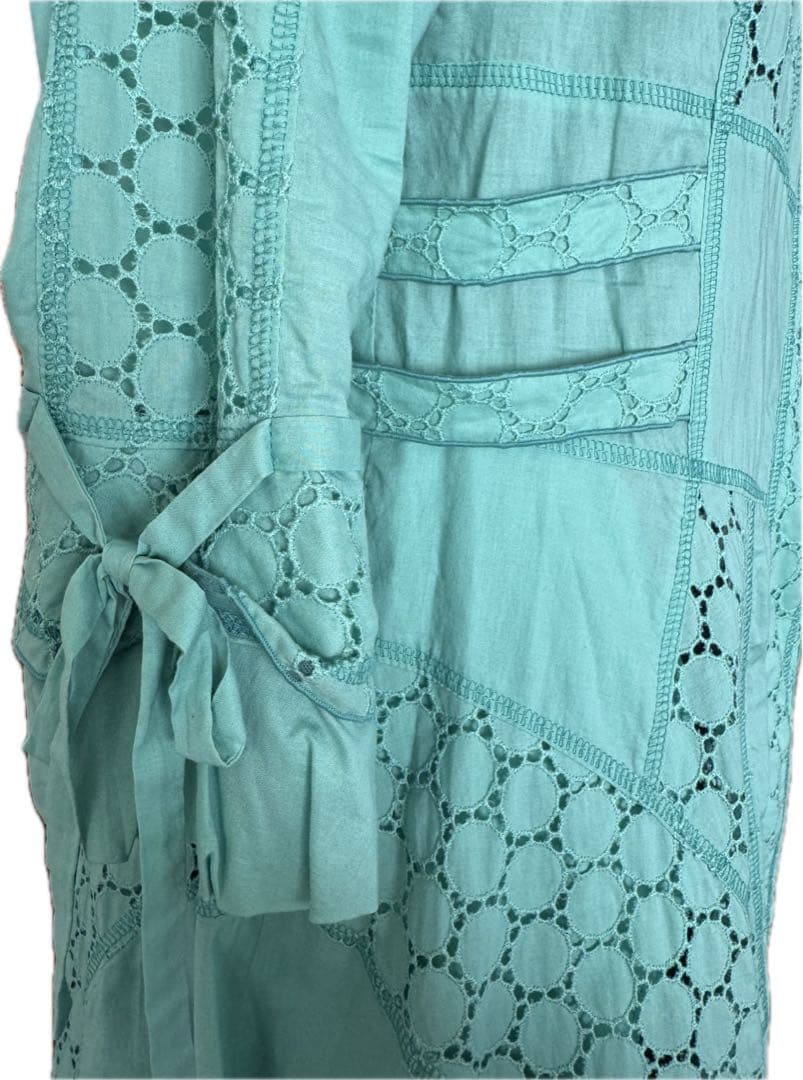 ミントグリーン レースディテール ロングコート