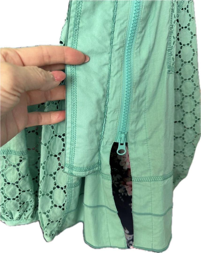 ミントグリーン レースディテール ロングコート