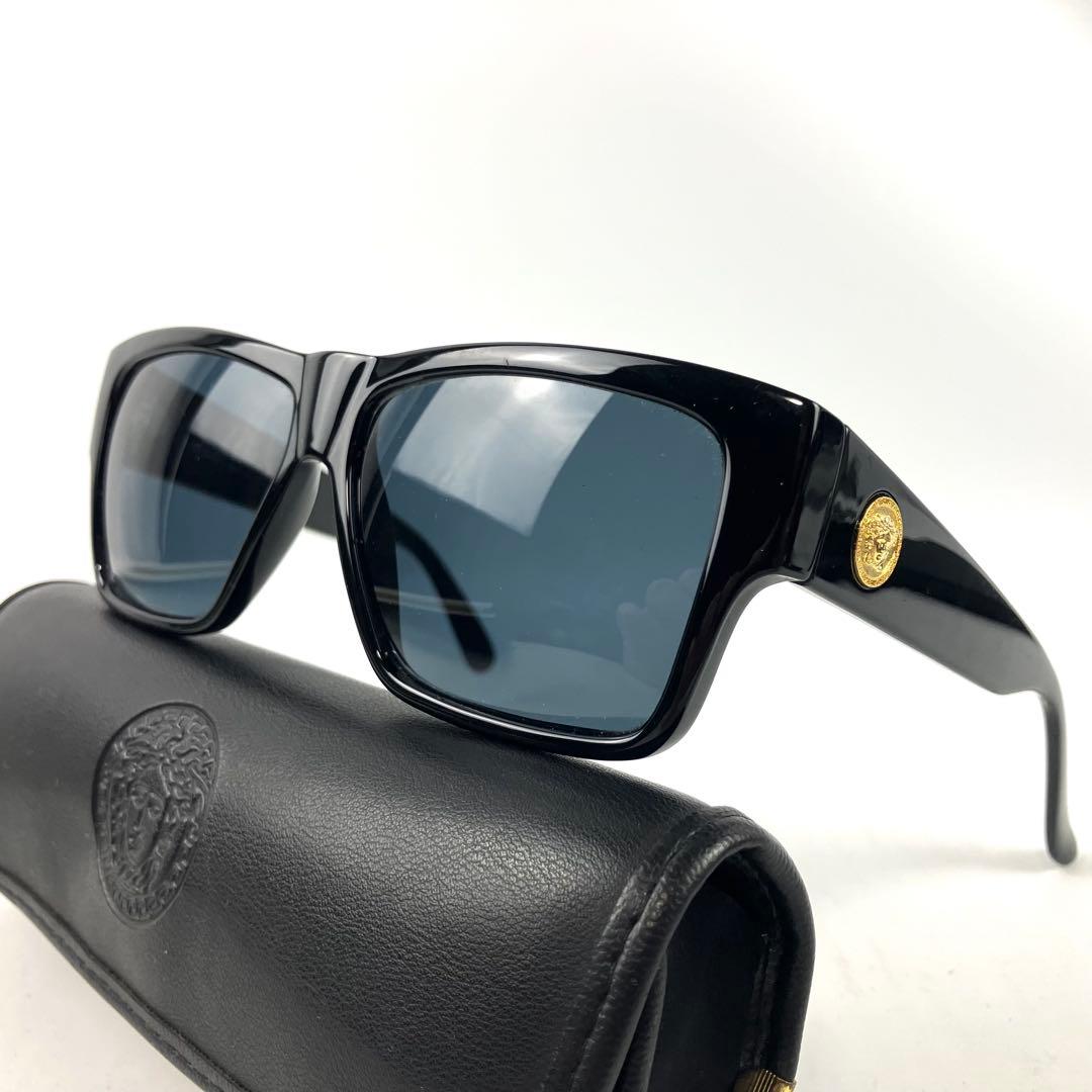 ヴェルサーチ　サングラス　メデューサ　セルフレーム　ウェリントン　ブラック