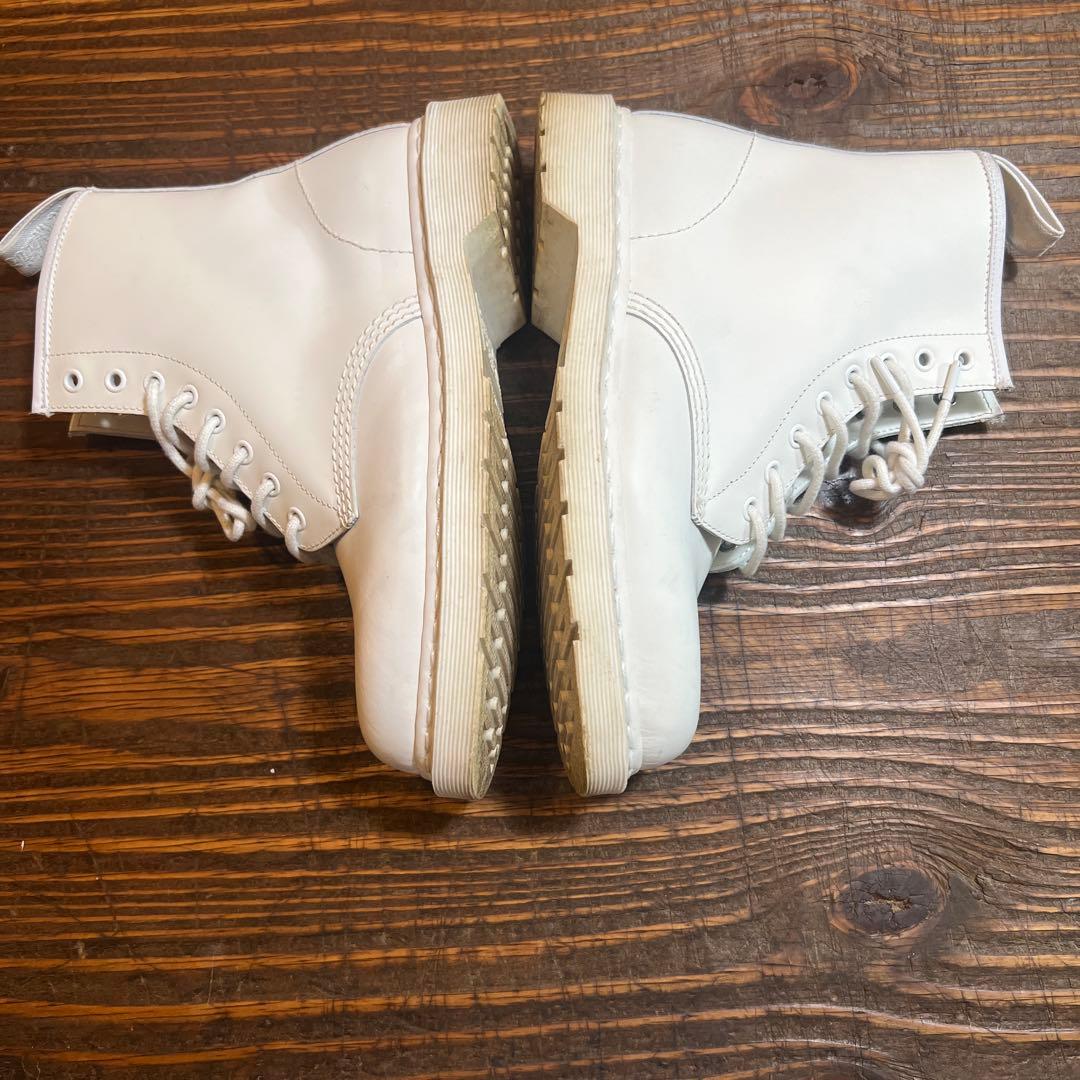 ドクターマーチン　ホワイト　8ホールブーツ　メンズ