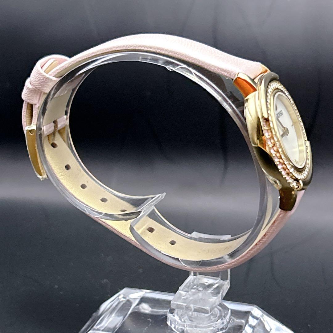 ✨極美品✨SWAROVSKI レディース 腕時計 ピンク 保護シール 稼働