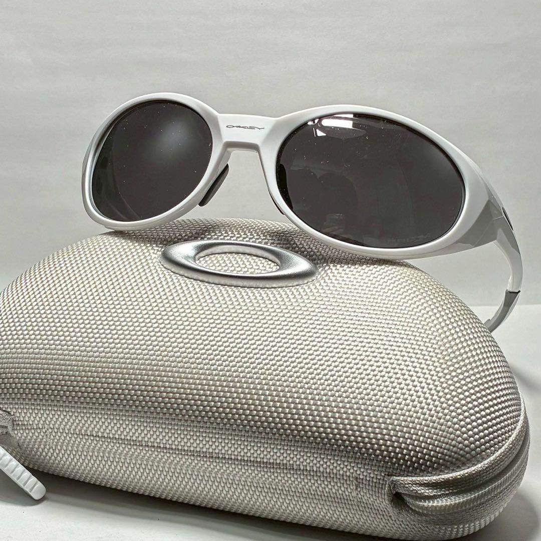 OAKLEY Eye Jacket Redux ホワイトフレーム 上杉柊平着用