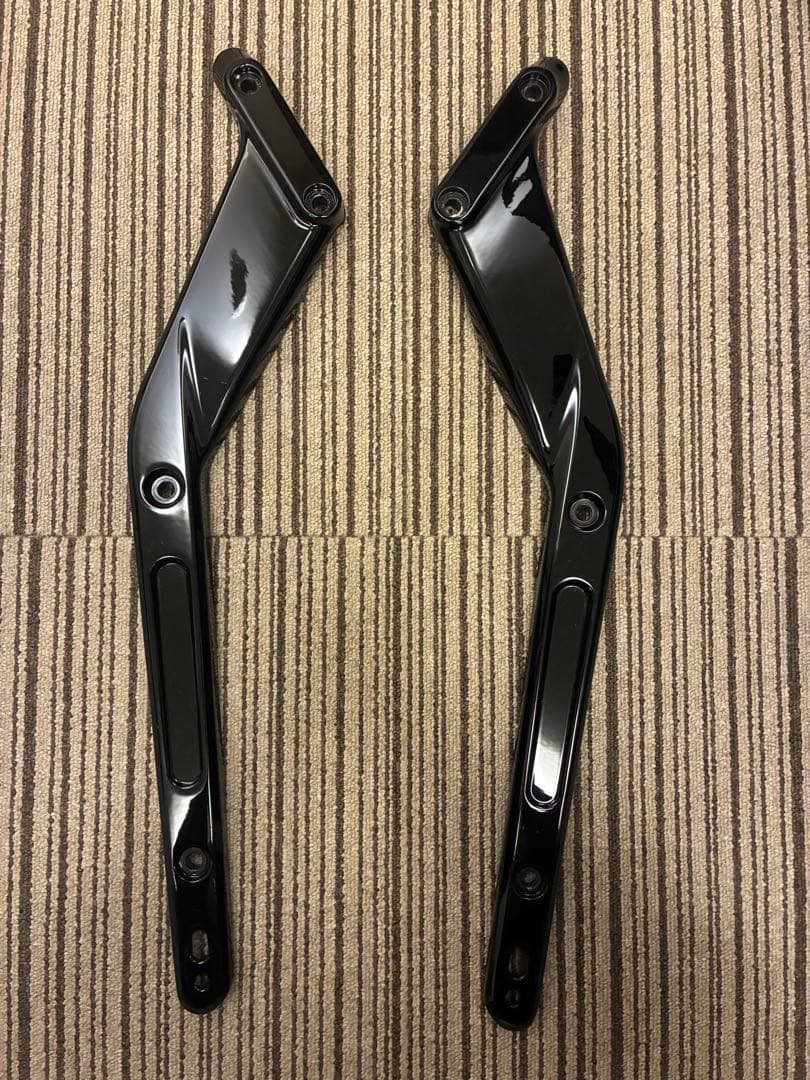 eicos様用 ハーレー　FXBR ブレイクアウト　サイドフェンダーサポート