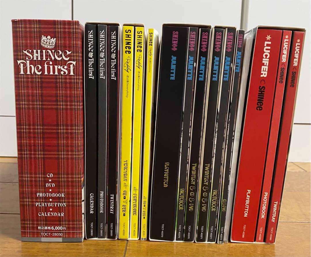 SHINee 【CD８セット】+【デビューイベント来場者限定グッズ】