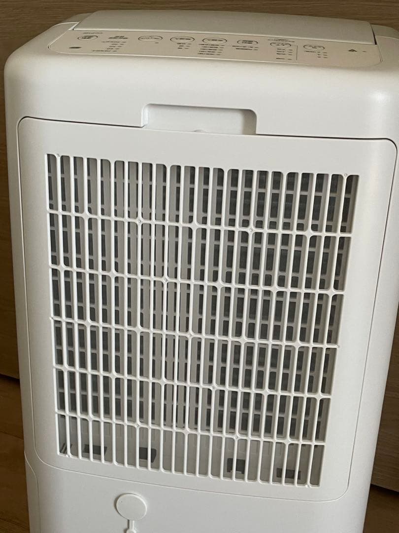 【美品】シャープ 衣類乾燥 除湿機 CV-P120-W プラズマクラスター