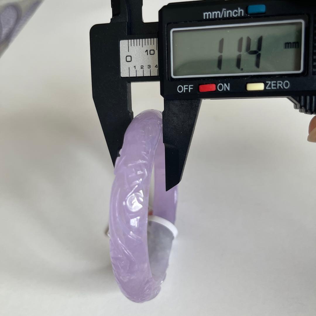 大値下げ✨本翡翠　彫り翡翠バンクル　ミャンマー產