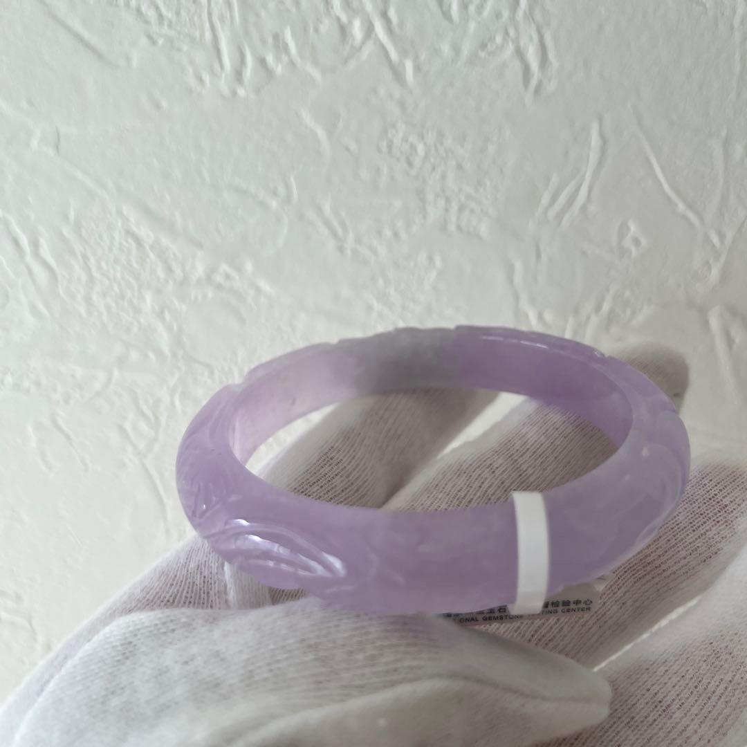 大値下げ✨本翡翠　彫り翡翠バンクル　ミャンマー產