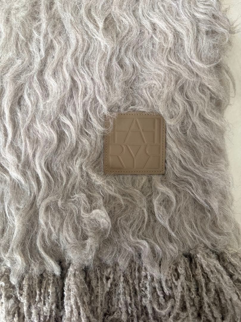 新品FRAYI.D ブラッシュシャギーニットマフラー