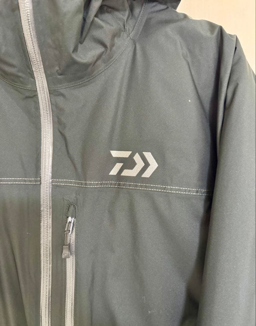 【Daiwa】 フィッシングスーツ 上下セット 黒/グレー