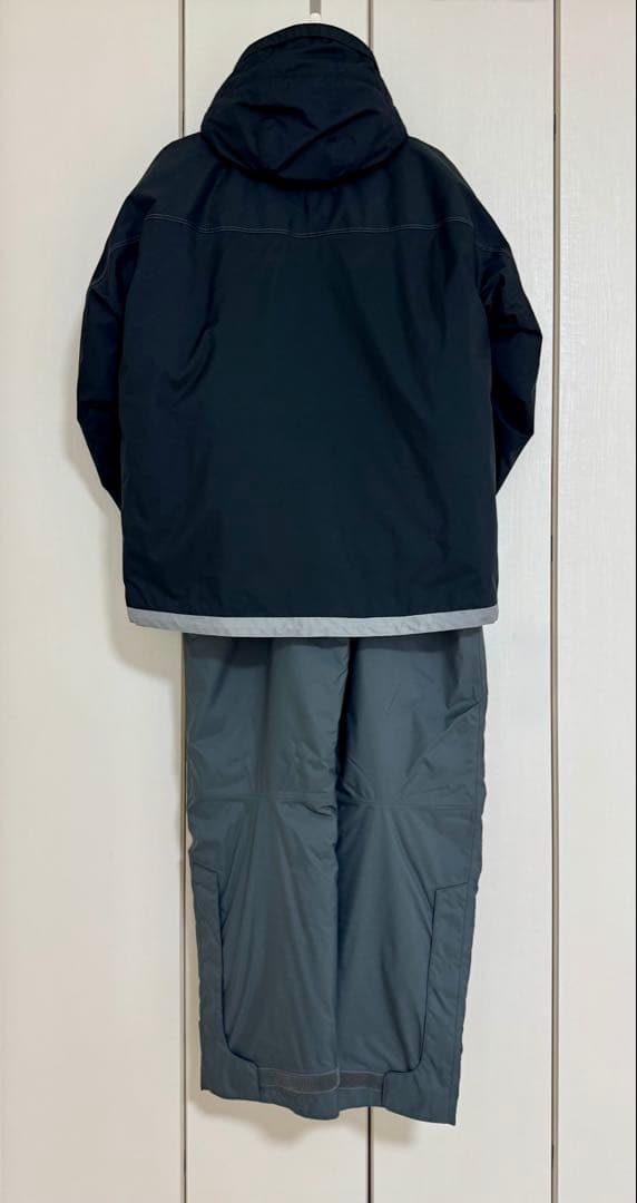 【Daiwa】 フィッシングスーツ 上下セット 黒/グレー