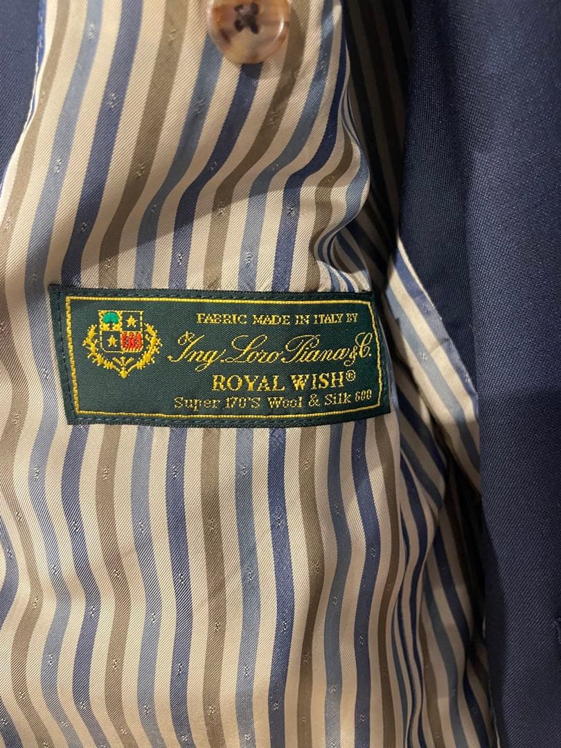 定価20万円　ロロピーアナ　ネイビー 3ピース　スーツジャケット(シルク入り)