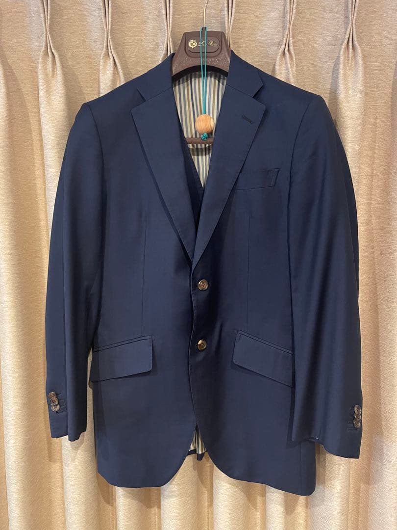 定価20万円　ロロピーアナ　ネイビー 3ピース　スーツジャケット(シルク入り)