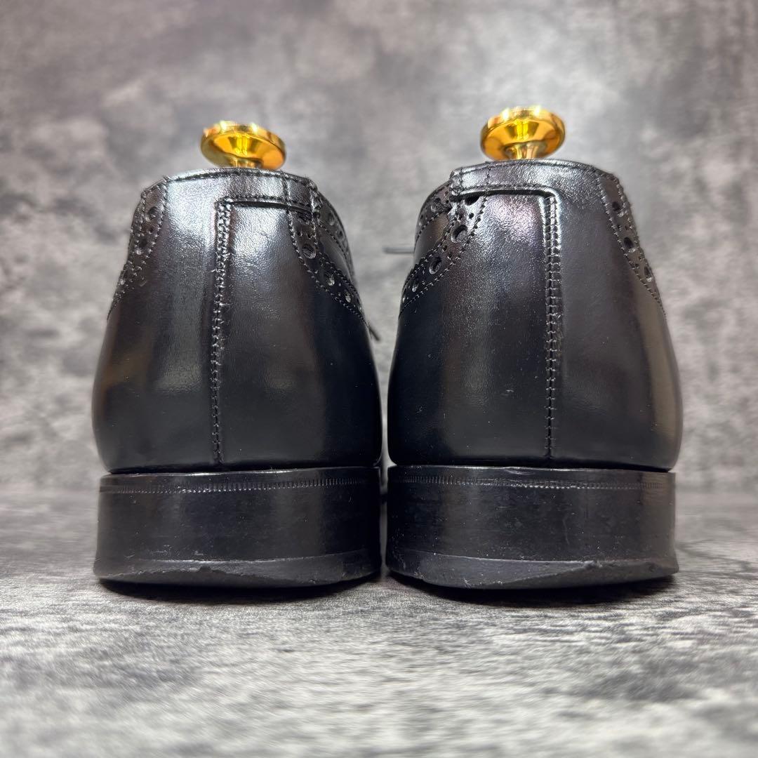 【美品】クロケット＆ジョーンズ ストレート メダリオン 8E 黒 レザー